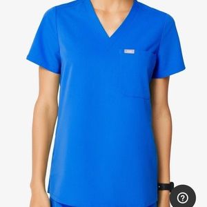 Catarina figs scrubs top